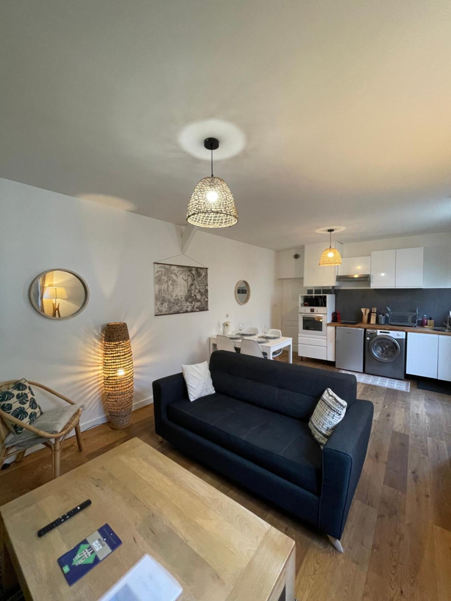 Apartament Sleepin Orleans - Parking - Netflix Zewnętrze zdjęcie