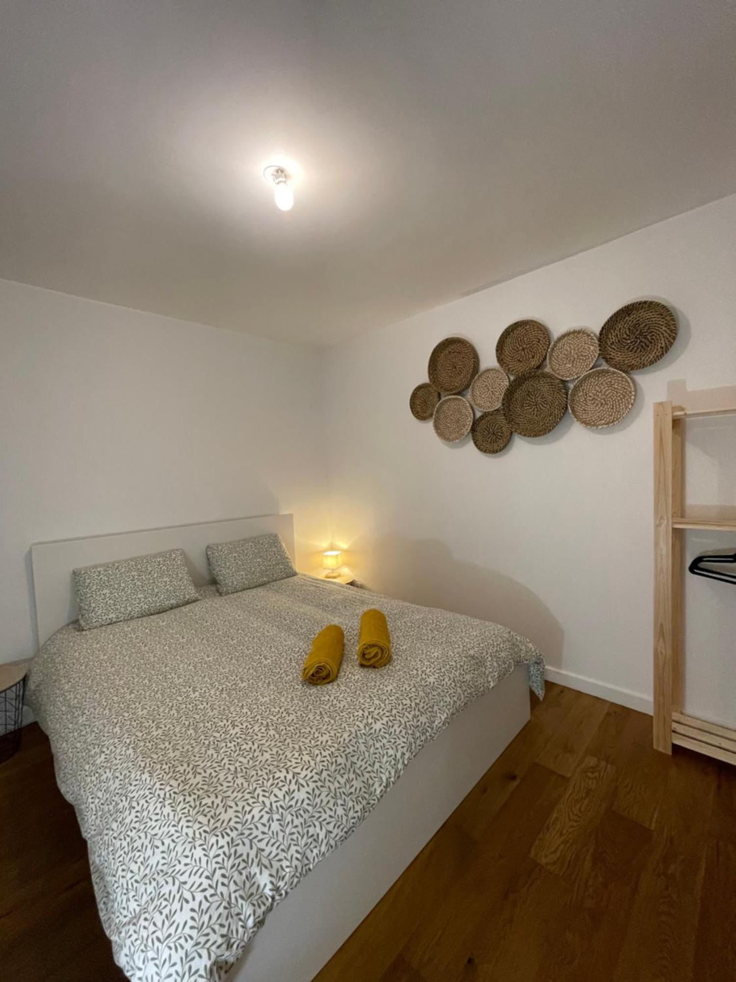 Apartament Sleepin Orleans - Parking - Netflix Zewnętrze zdjęcie