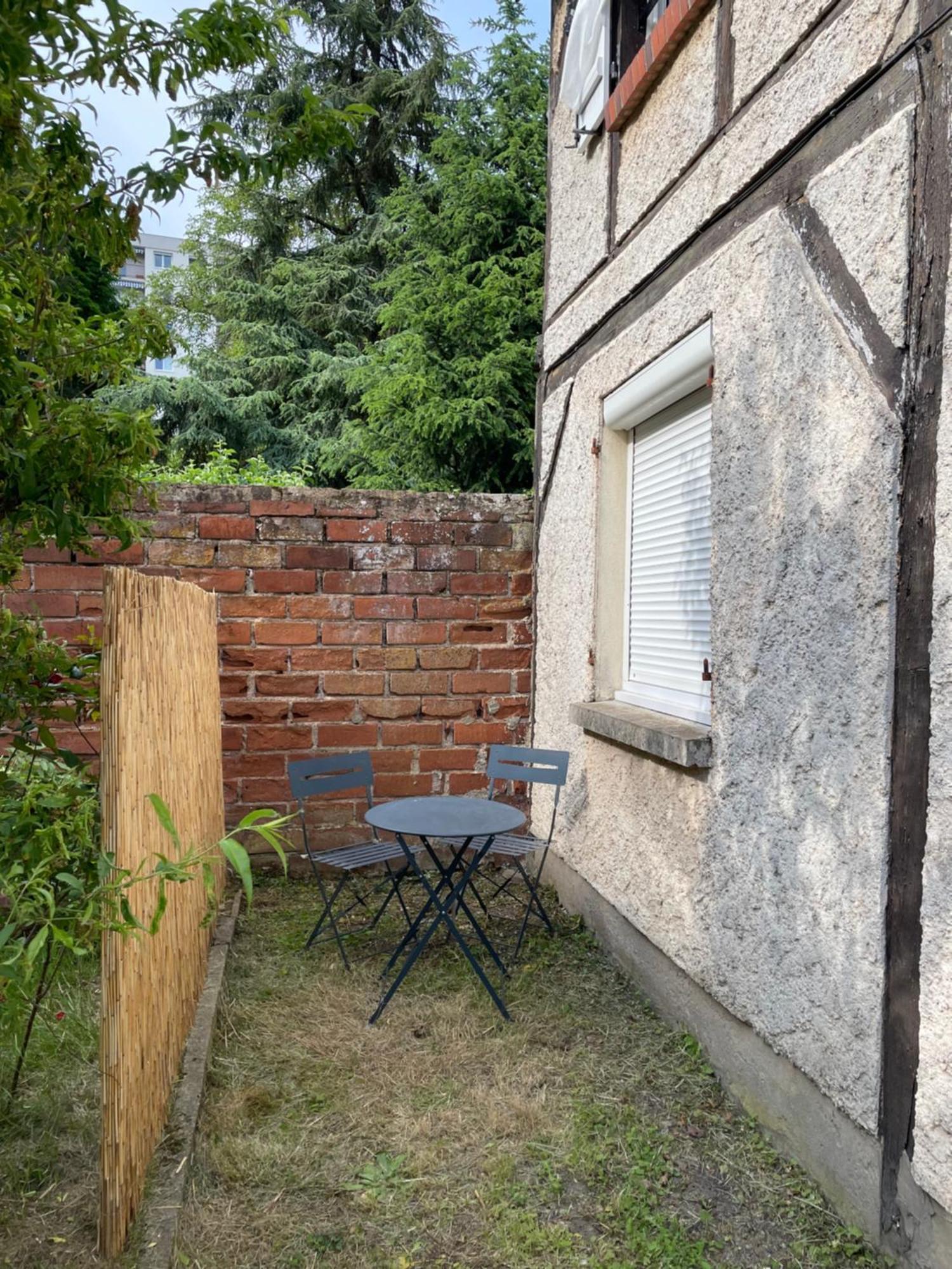 Apartament Sleepin Orleans - Parking - Netflix Zewnętrze zdjęcie