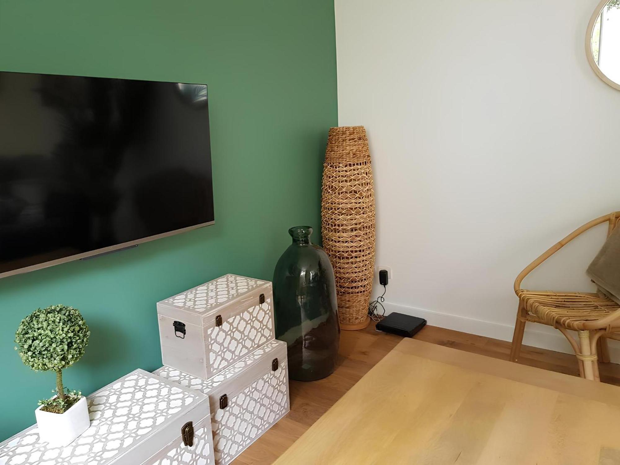 Apartament Sleepin Orleans - Parking - Netflix Zewnętrze zdjęcie