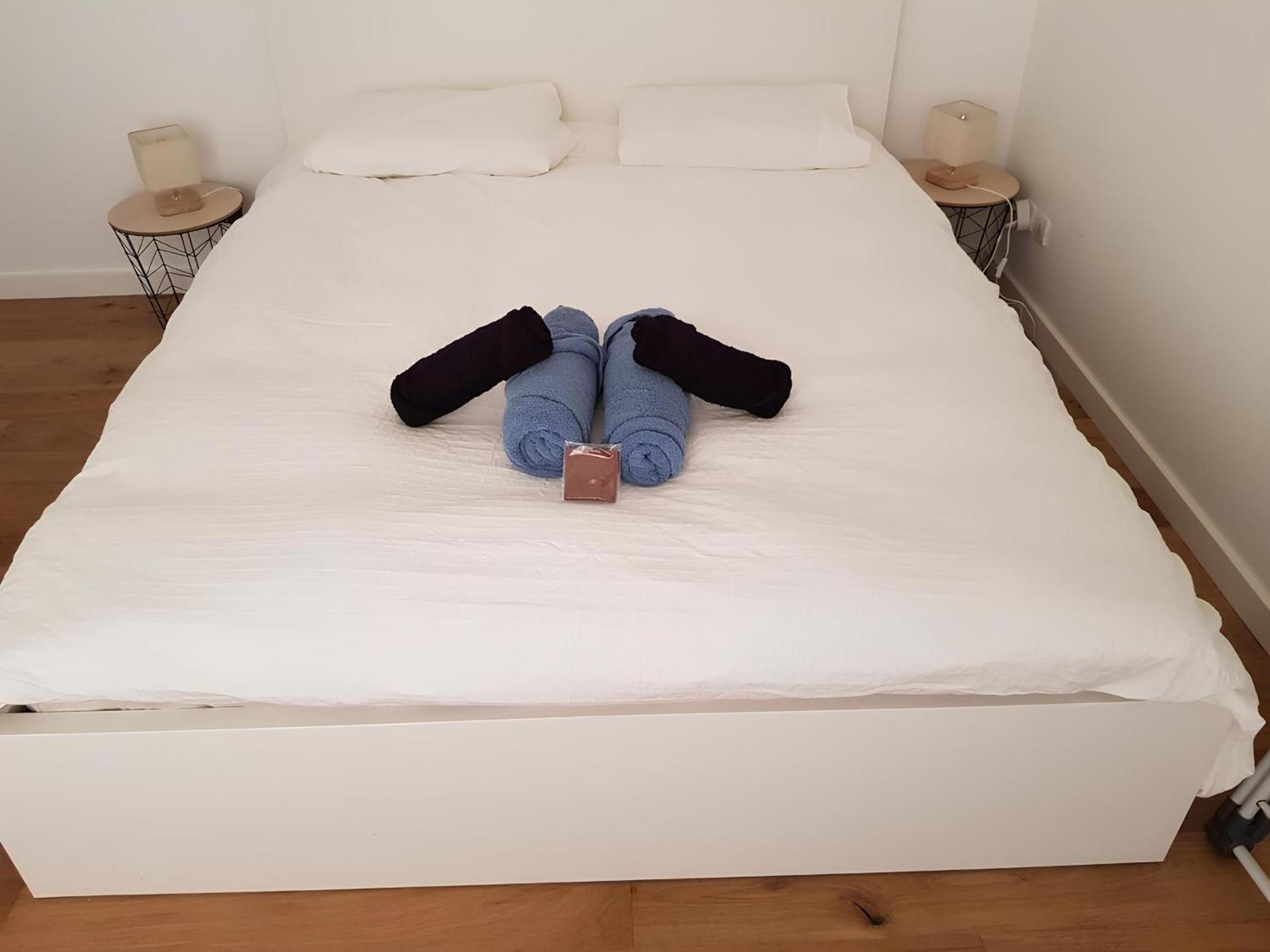 Apartament Sleepin Orleans - Parking - Netflix Zewnętrze zdjęcie