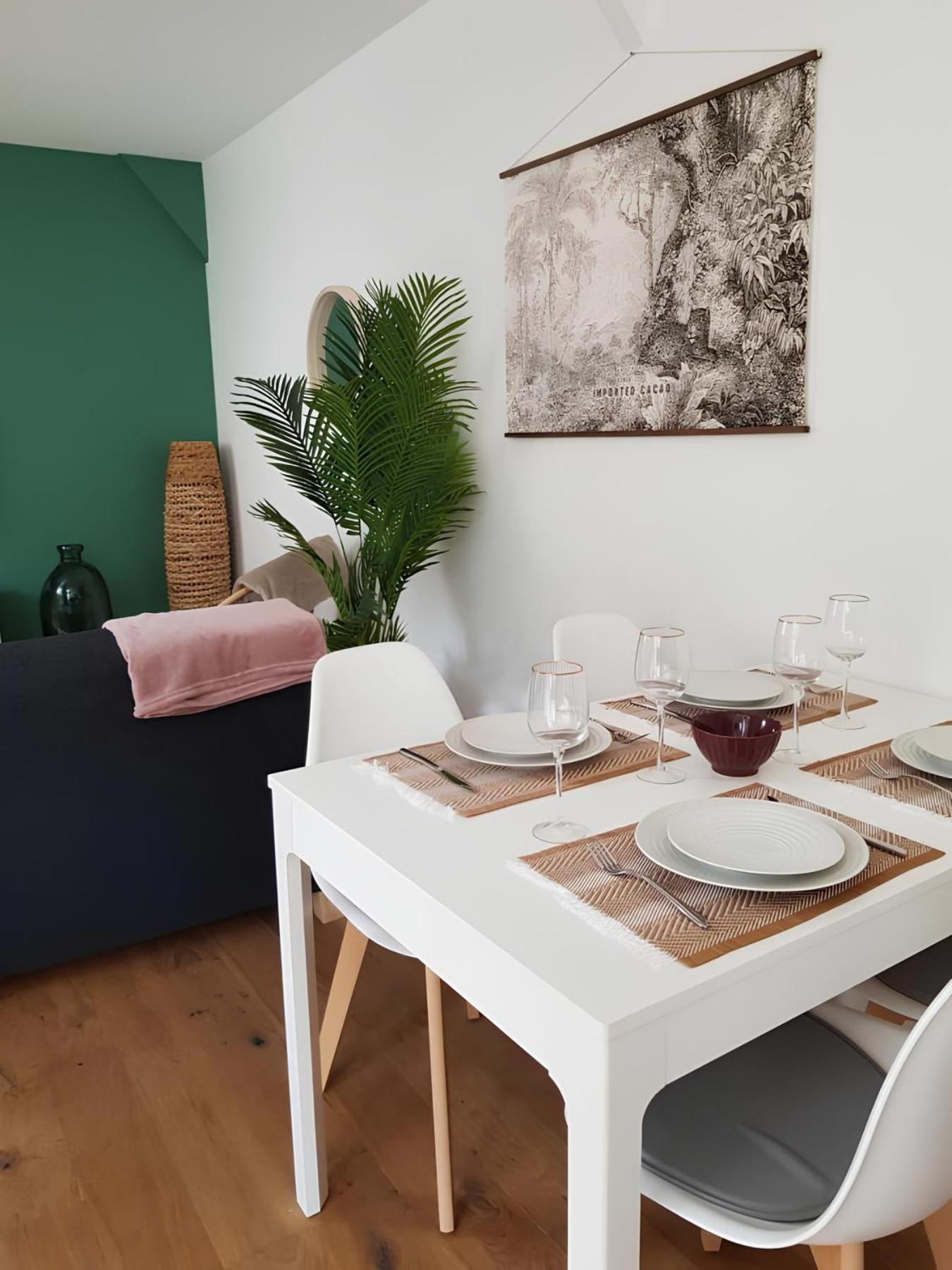 Apartament Sleepin Orleans - Parking - Netflix Zewnętrze zdjęcie